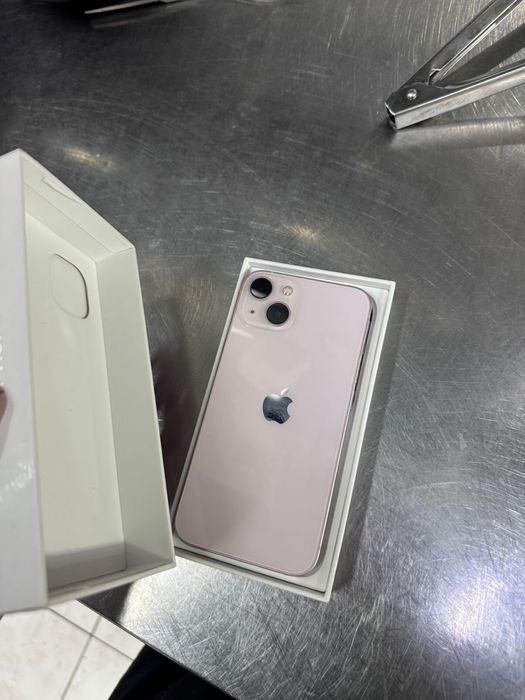 айфон 13 128гб емкость 84