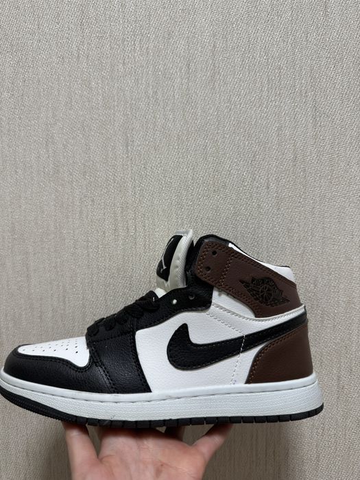 Кроссовки Nike Air Jordan 1 Retro Dark Mocha