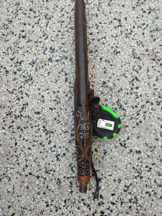 Кремъчен пищов запазен