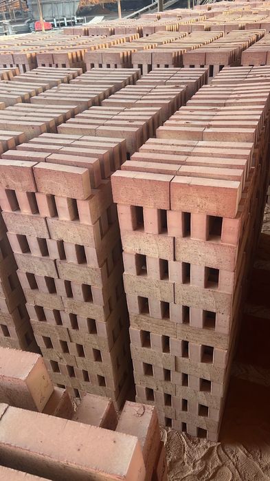 Красный жжёный кирпич М150 (рядовой) одинарный  Доставка от завода