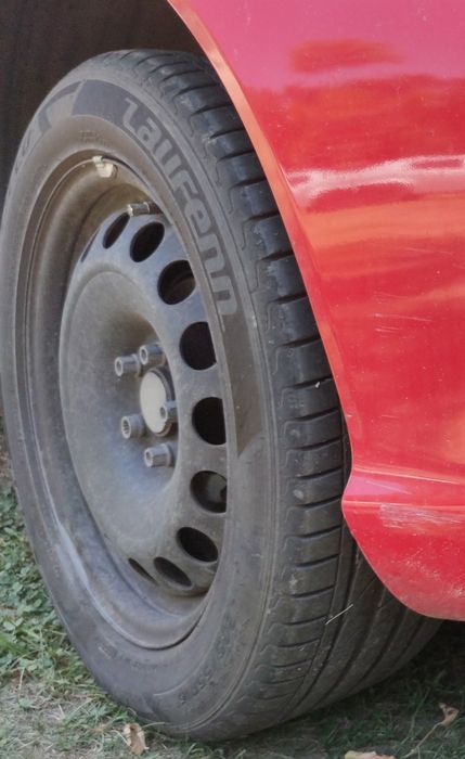 4 buc: Jante tabla 5x100 pe 16 inch, echipate cu anvelope 205/55R16