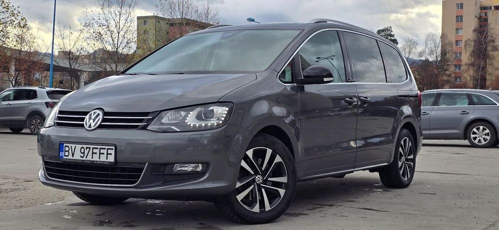 Volkswagen Sharan // 30.12.2019 / 7 locuri / DSG / Piele / Panoramic / Bixenon /