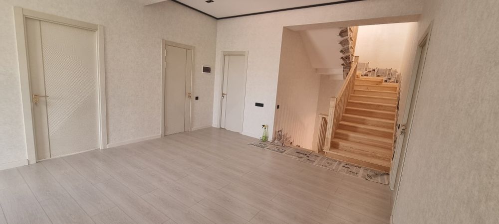 Malyarka ishlari, Aboy/Oboy yopishtirish ishlari