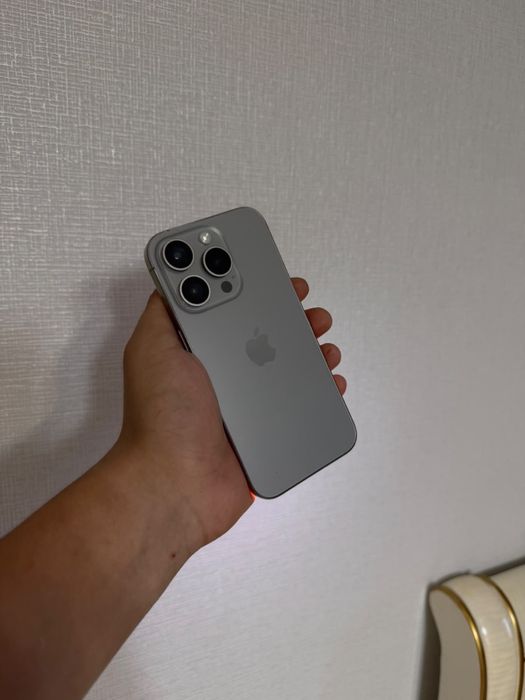 15 pro iphone  128 gb