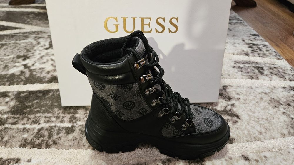 Боти Guess Bliza НОВИ, 37 номер