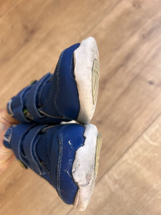 Adidas nike  mar 32 si 33
