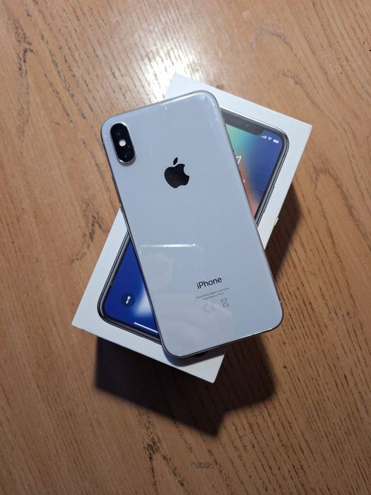 Продам айфон X.  .