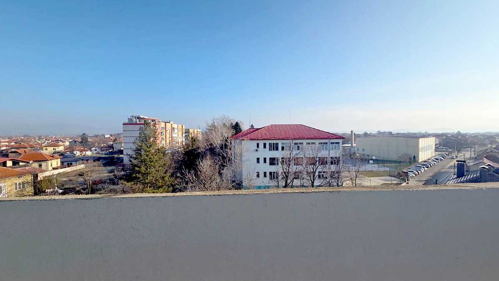 Четиристаен апартамент в Елин Пелин