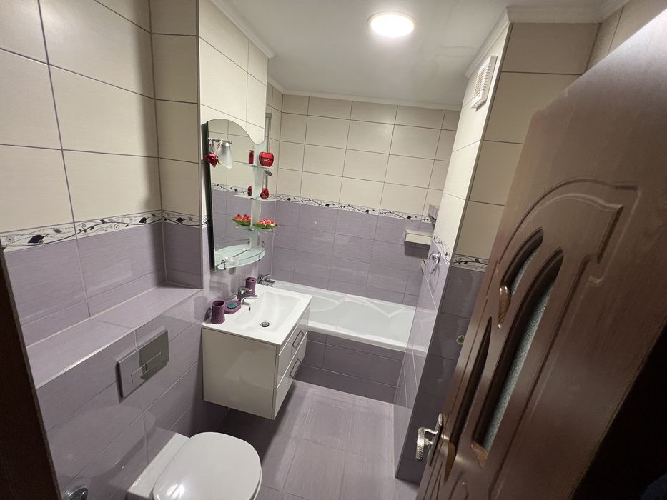Proprietar - Vând apartament 3 camere decomandate, parter, renovat complet - Cartierul Armatei
