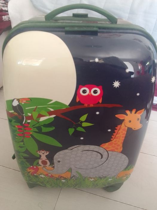 Valiza tip troliu stare foarte buna