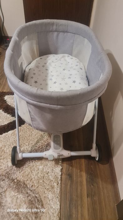 Детска кошара със колела