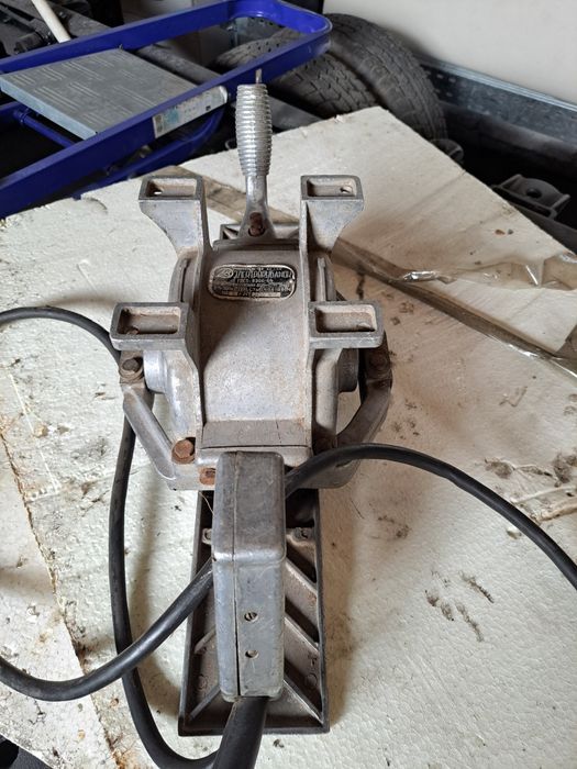 Продам Электрорубанок.