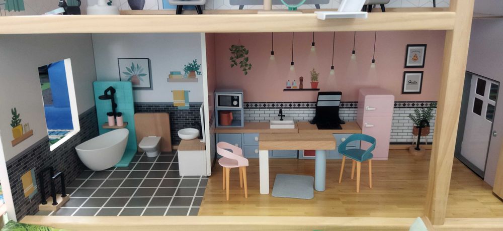 Детска къща на три етажа