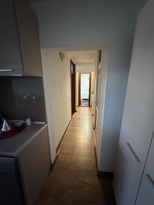 Apartament cu 3 camere Tandarei central