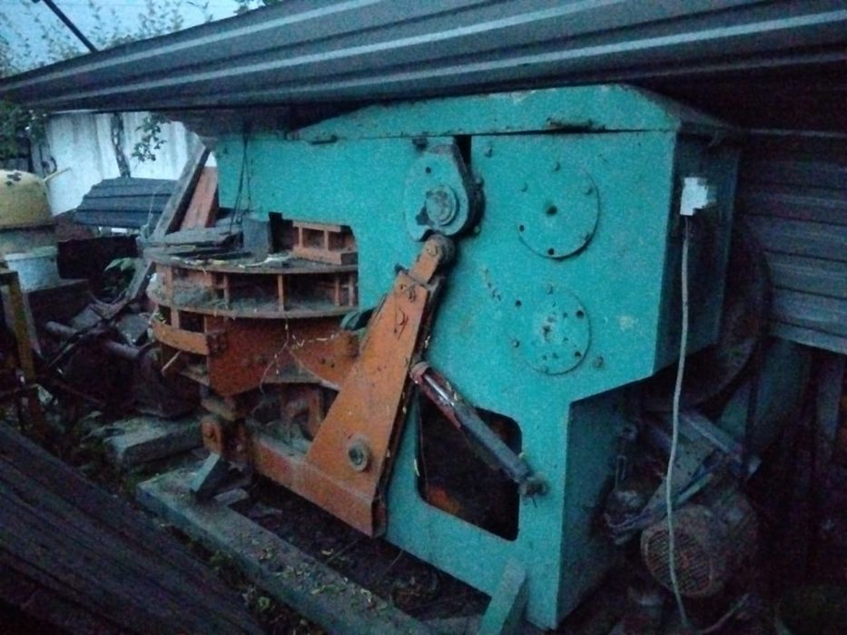 Станок  кирпичный