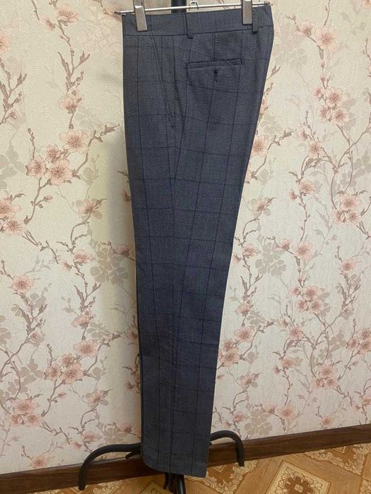 Продам разные мужские костюмы