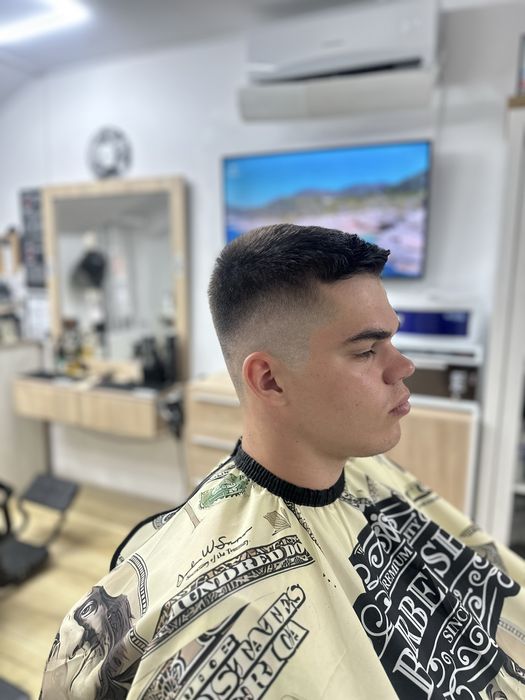 Frizer la domiciliu clientului