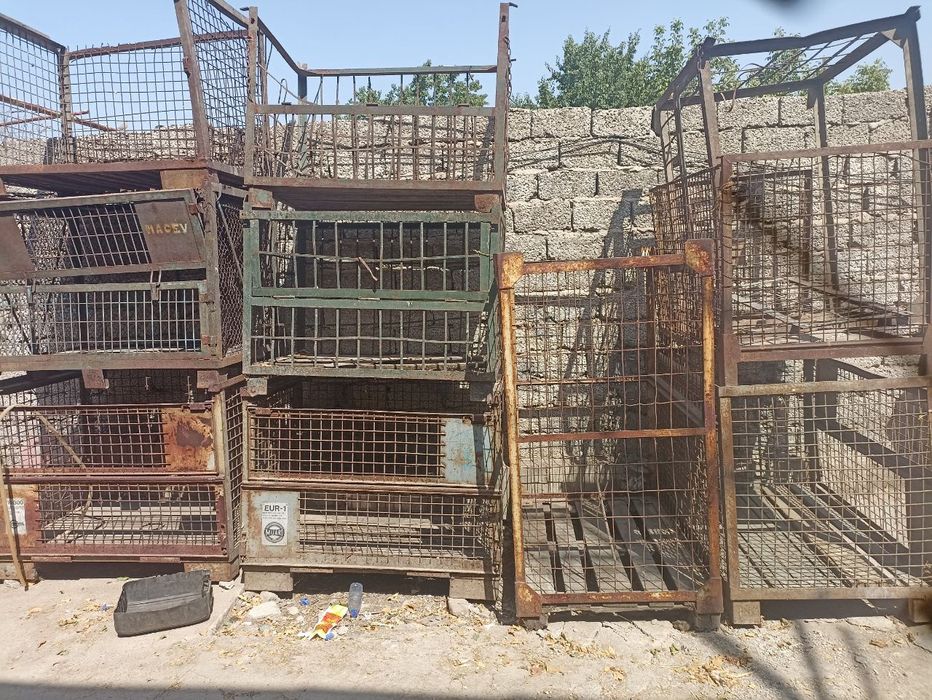 Продам железные ящики  ( клетки ) из мощных материалов