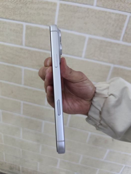 Iphone 17 pro max White oq rangi 256 Full region Z/B sotiladi 24/7