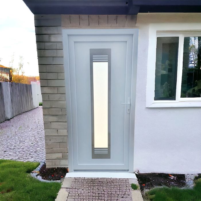 Usa termopan PVC disponibil pe stoc de calitate 5 camere