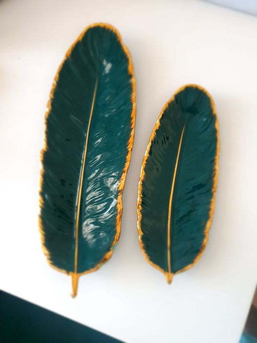 Продам посуду тарелки ПЕРО