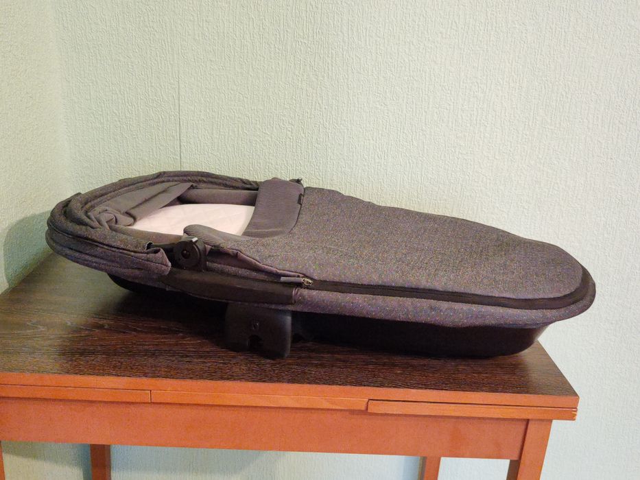 Maxi Cosi 3в1 бебешки кош+ летен +столче за кола Mama's & Papa's адап