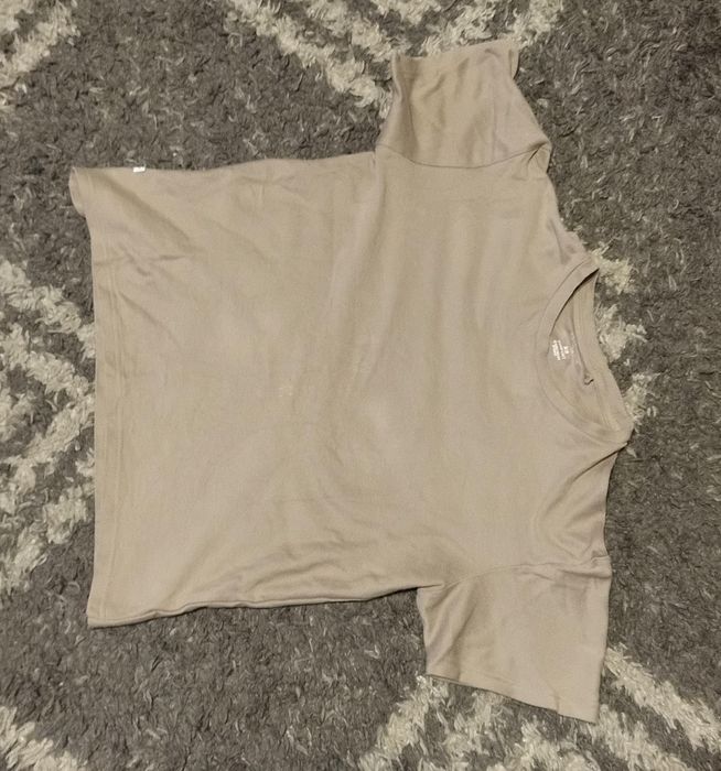 Tricou bej simplu