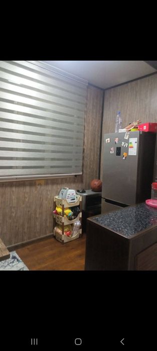 В ташкенте квартира 3комнатная кварти  2 этаж