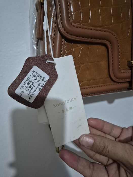 Продам сумку кожаную.