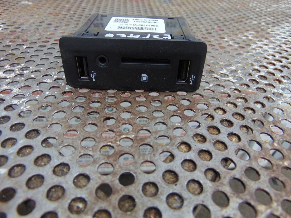 Modul USB AUX Renault megane 4 Espace 5 cod 280237081r talisman