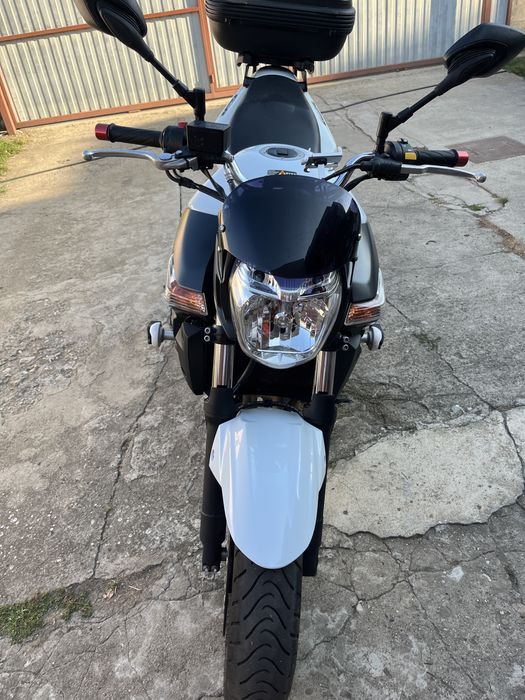 Suzuki  gsr  600
