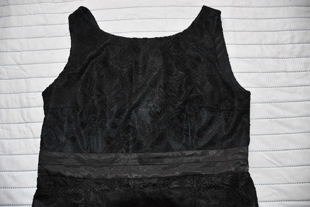 Черна рокля Dika, размер 44.