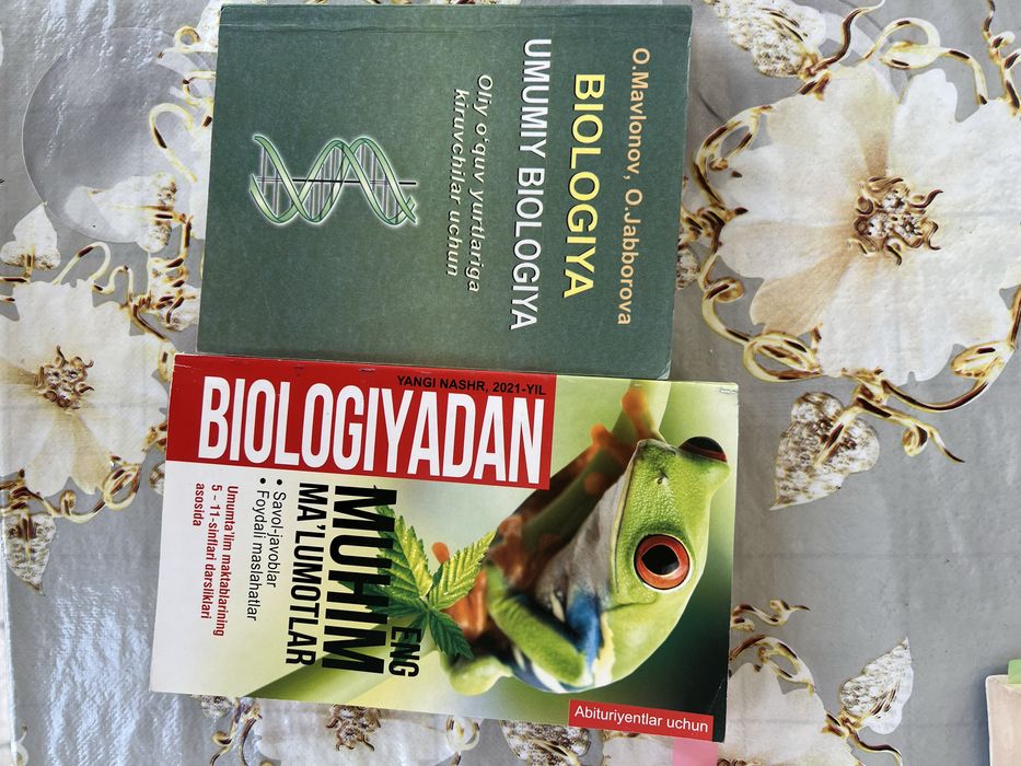 Biologiya va kimyo kitoblari
