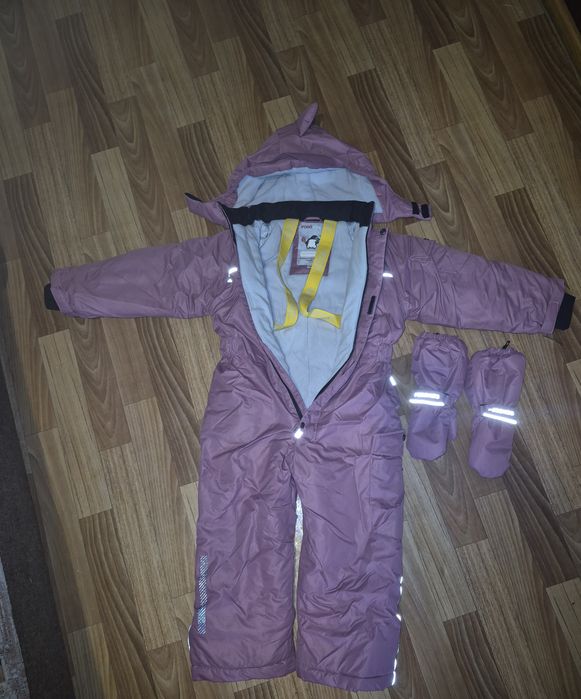 Продам детскии зимний комбенизон