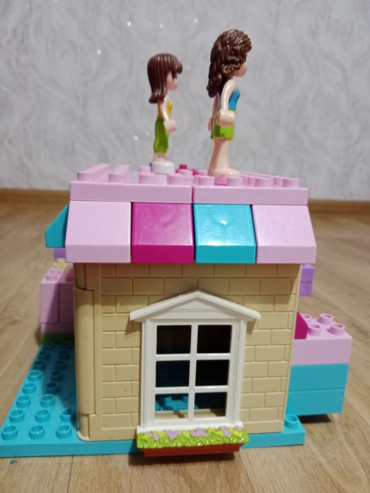 Продам конструктор для девочек.