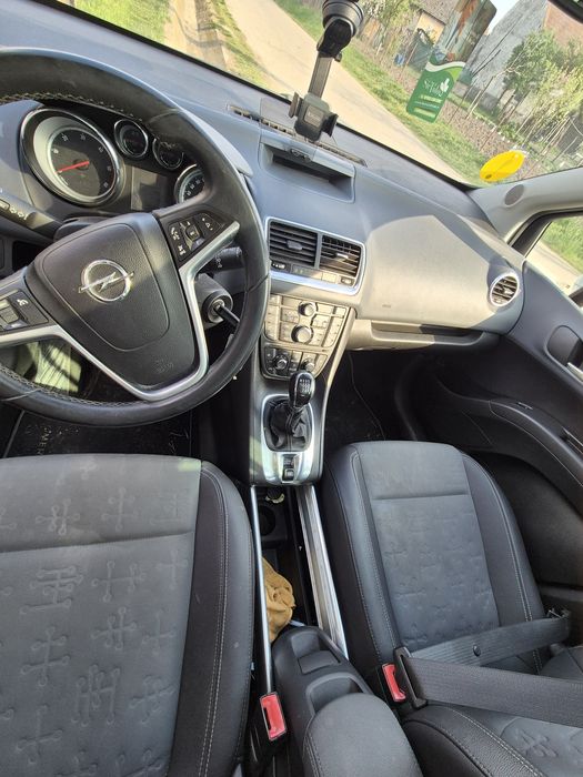 Dezmembrări Opel Meriva B 1.7 CDTI 2011 – piese în stare foarte bună