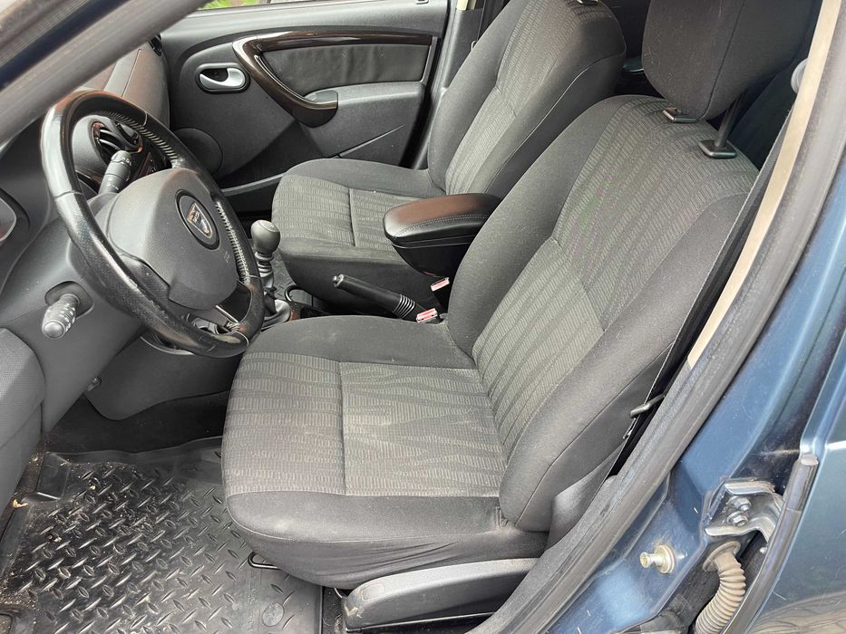 Dacia Duster 4x4 EURO 5 unic proprietar