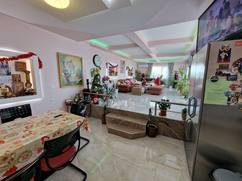 Продава се Хотел в с. Долно изворово, Област Стара Загора - 400 кв.м за 1084 €/кв.м - Снимка #4