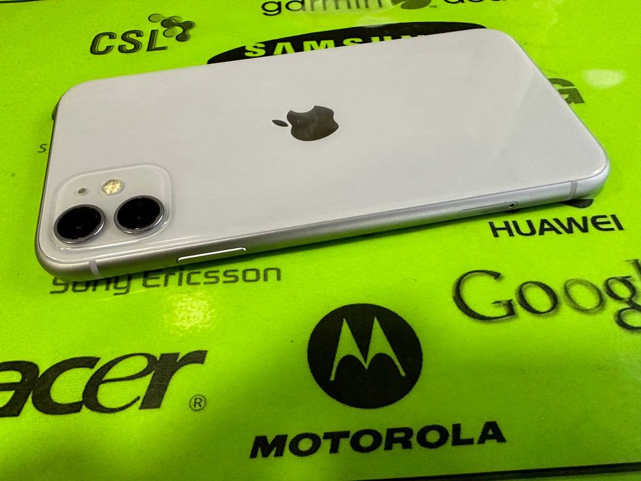 *256*gb iphone 11 Purple фабрично отключен