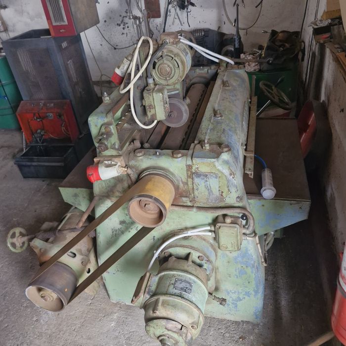 Mașină de rindeluit în grosime