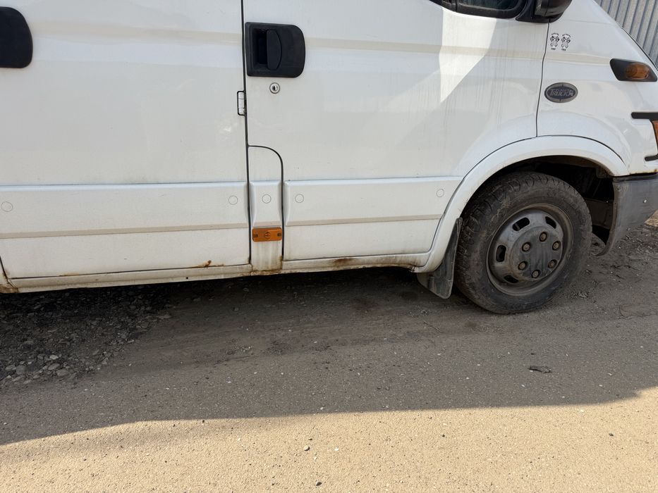 Vand autoplatforma iveco 2.8