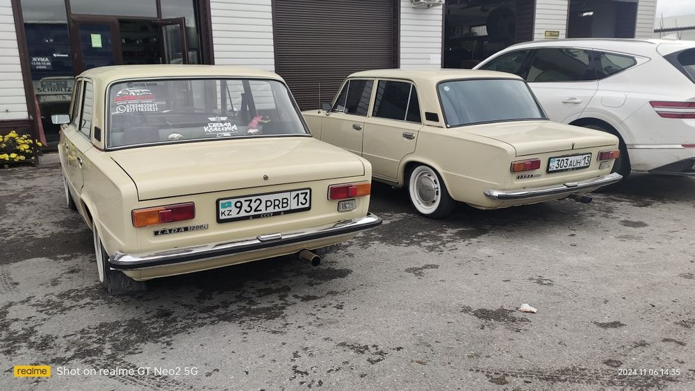 Ретро автомобиль