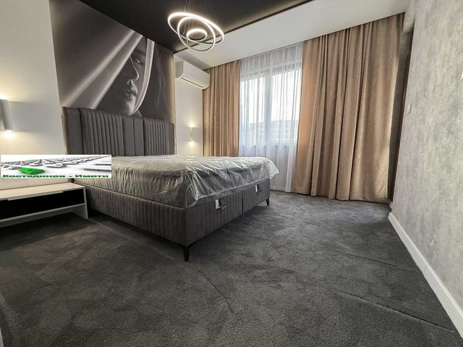 Продава се Тристаен апартамент в Пловдив, Остромила - 118 кв.м за 1907 €/кв.м - Снимка #8