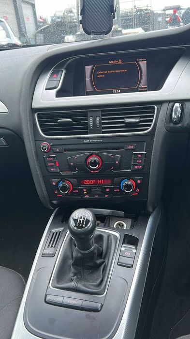 Dezmembrez Audi A4 B8 an 2009 2.0 tdi cod motor caga