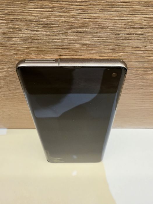 Samsung Galaxy S10 8/128GB (на запчасти разбит экран)