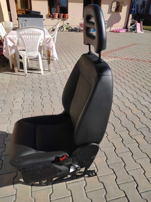 Scaun partea dreapta IVECO DAILY model 2016-2026