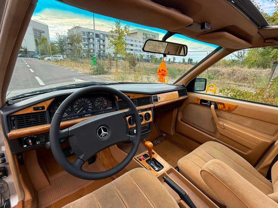 MERCEDES-BENZ 190 1986 — imagine 5