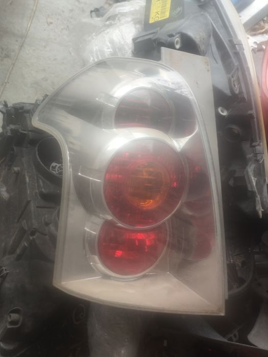 Ляв стоп за toyota corolla verso