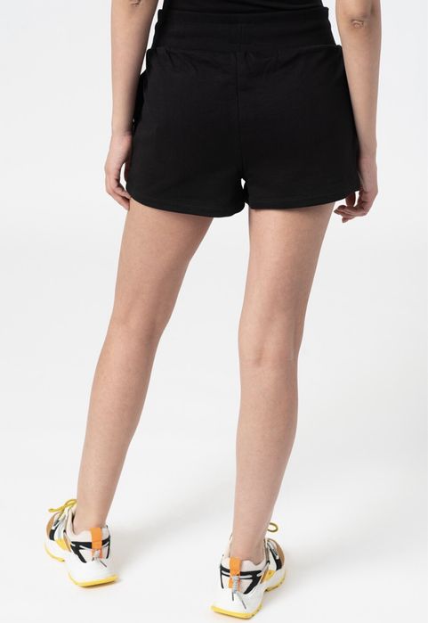 Сет GUESS къси панталонки и топ