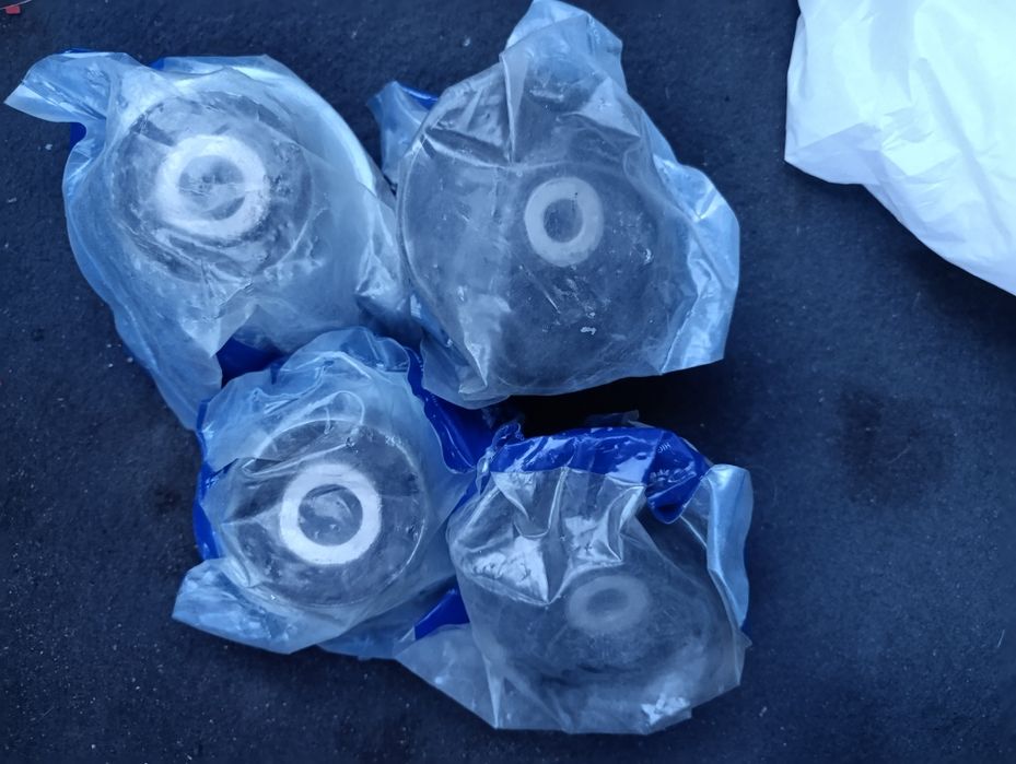 Запчасти новые продам